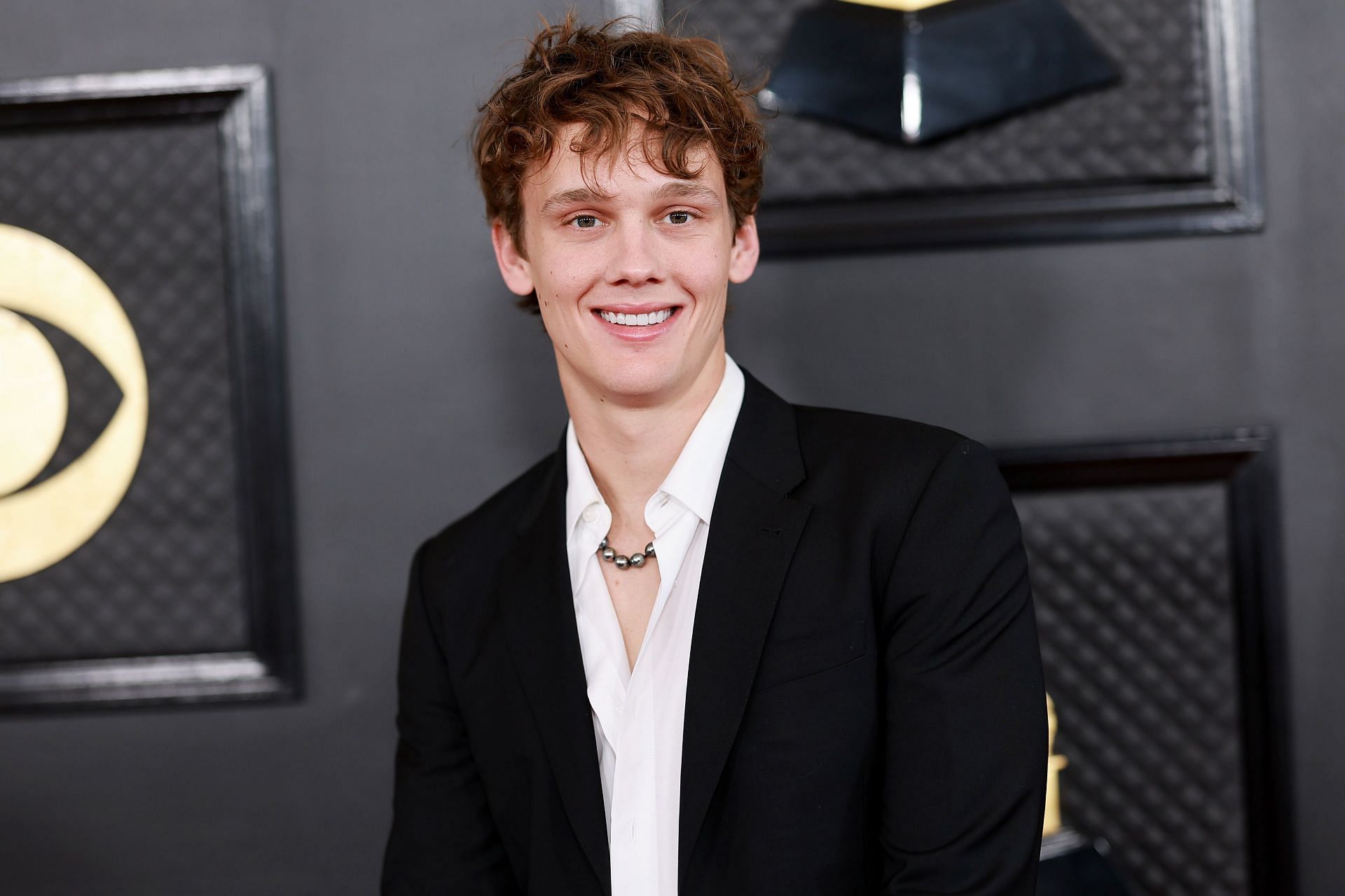 Hunter Doohan stars as Muse (Image via Getty)